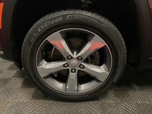 Used 2021 Jeep Grand Cherokee L Limited image 11