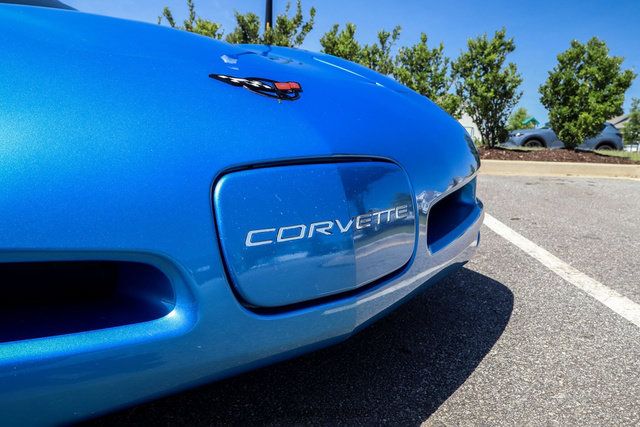 Used 1998 Chevrolet Corvette Coupe w/ Roof Pkg RWD image 75
