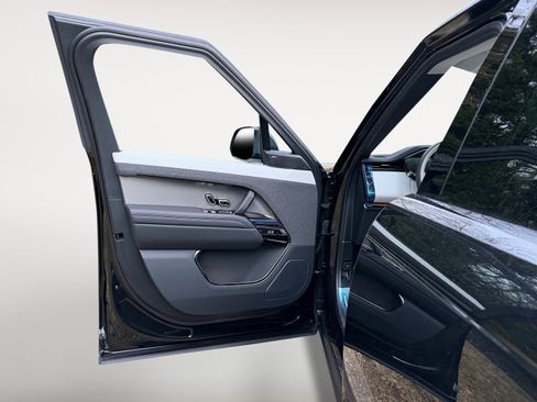 New 2026 Land Rover Range Rover Sport Dynamic SE image 5