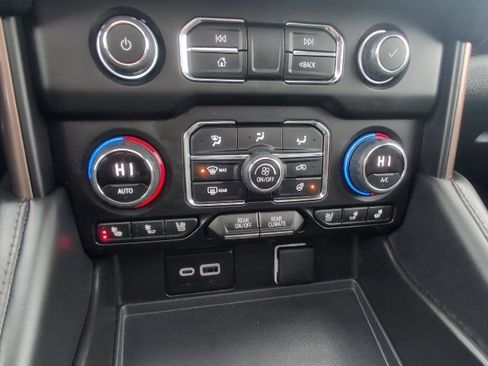 Certified 2023 Chevrolet Tahoe High Country w/ Advanced Technology Package image 37