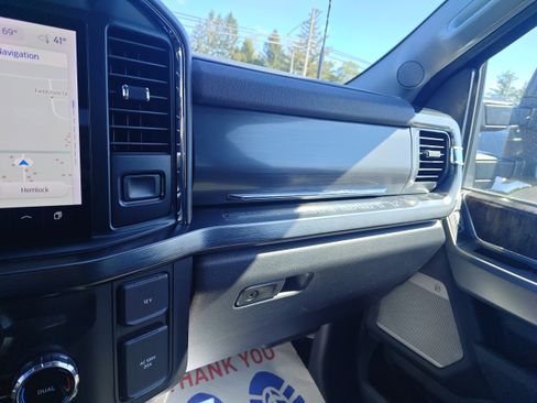 Used 2025 Ford F350 Lariat w/ Lariat Ultimate Package AWD/4WD image 13