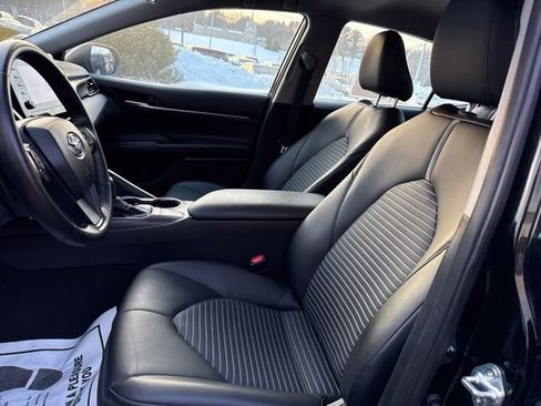 Used 2024 Toyota Camry SE image 24