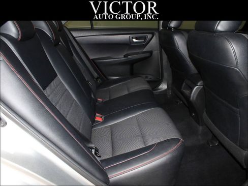 Used 2017 Toyota Camry SE FWD image 27