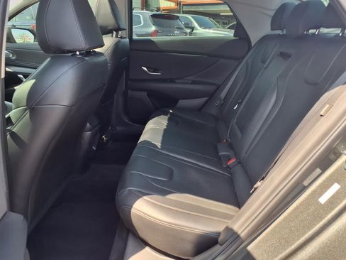 Used 2024 Hyundai Elantra Limited FWD image 14