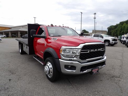 Used 2022 RAM 5500 SLT w/ Quick Order Package 2YG SLT AWD/4WD image 11