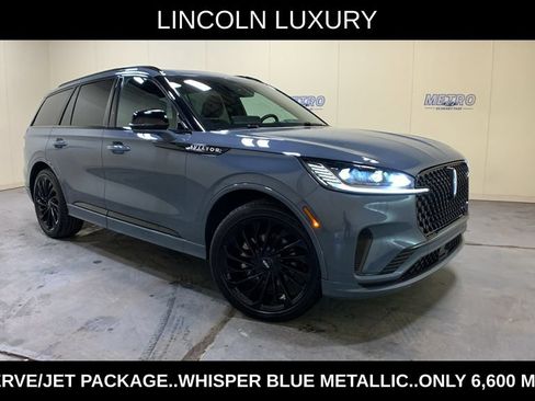 Used 2025 Lincoln Aviator Reserve w/ Equipment Group 201A AWD/4WD image 1