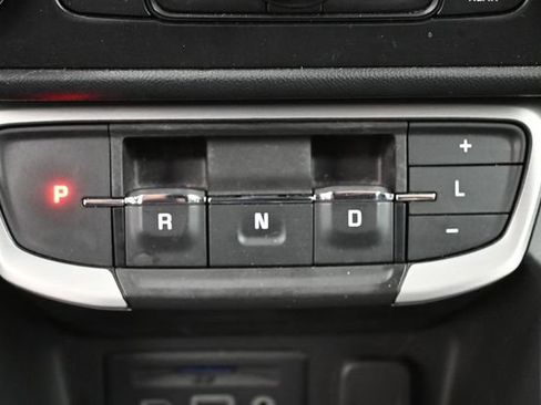 Used 2023 GMC Terrain SLT AWD/4WD image 26