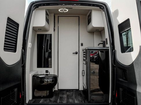 New 2025 Mercedes-Benz Sprinter 3500 image 3