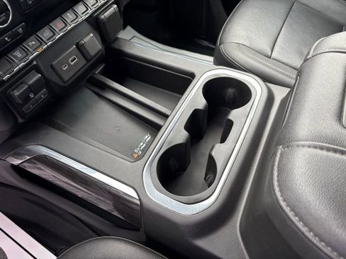 Used 2022 Chevrolet Silverado 2500 LTZ w/ LTZ Convenience Package image 21