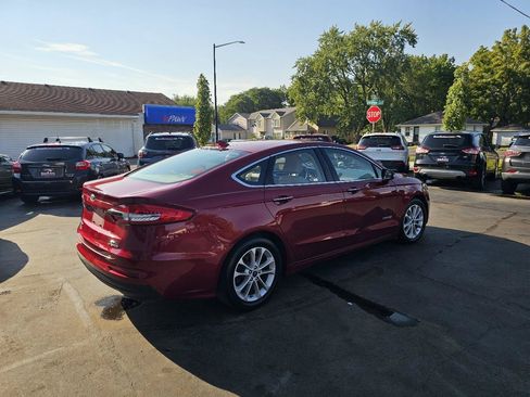 Used 2019 Ford Fusion SEL FWD image 12