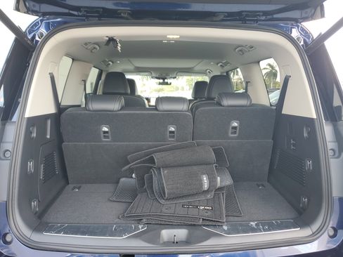 Used 2025 INFINITI QX80 Pure image 17