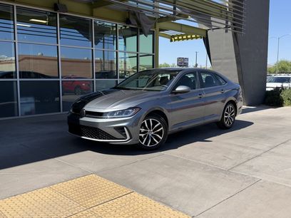 Used 2025 Volkswagen Jetta SE w/ Sunroof Package