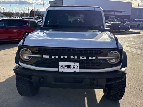 Used 2023 Ford Bronco Wildtrak image 10