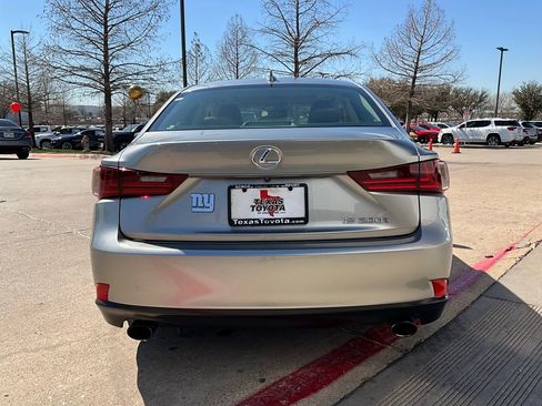 Used 2016 Lexus IS 200t image 7