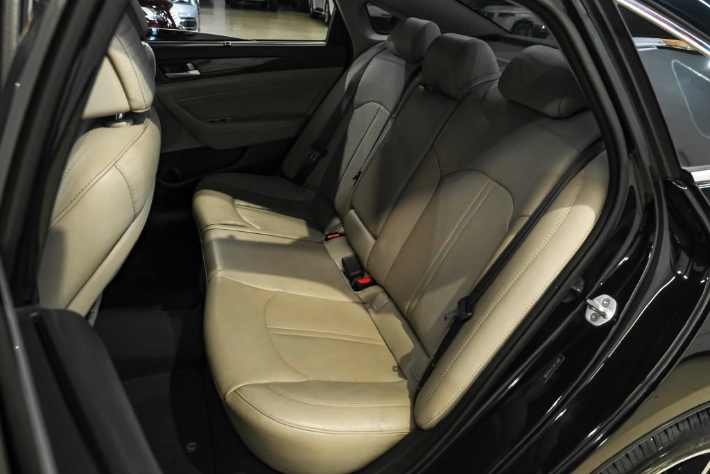 Used 2015 Hyundai Sonata Limited w/ Option Group 05 FWD image 34