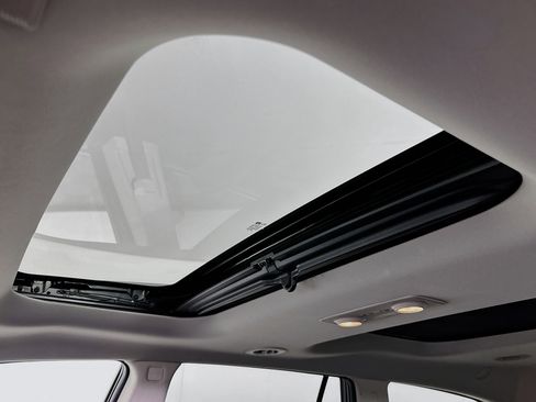 Used 2016 Buick Enclave Premium w/ Experience Buick Package image 26