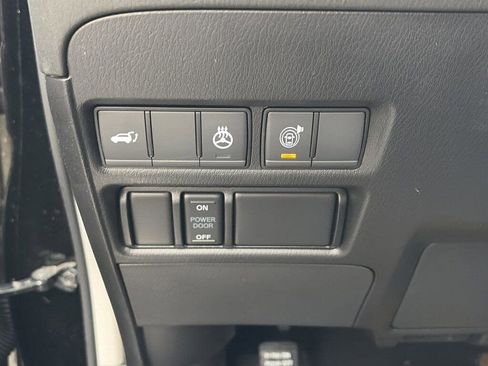 Certified 2024 Nissan Armada SL w/ Captain's Chairs Package image 28