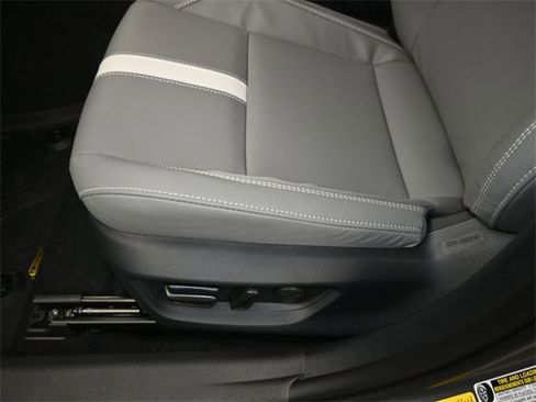 New 2026 Toyota Camry SE image 10