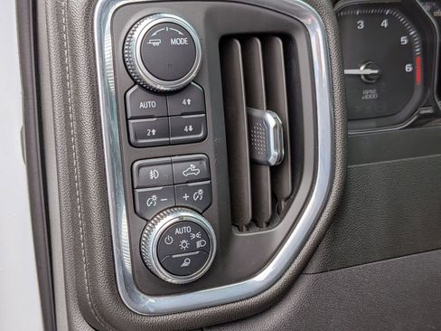 Used 2021 GMC Sierra 1500 Denali w/ Denali Premium Package AWD/4WD image 17