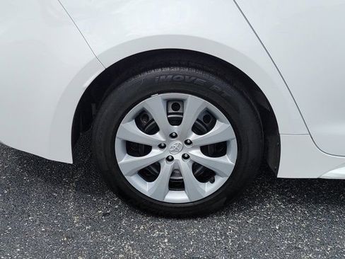 Used 2024 Toyota Corolla LE image 5