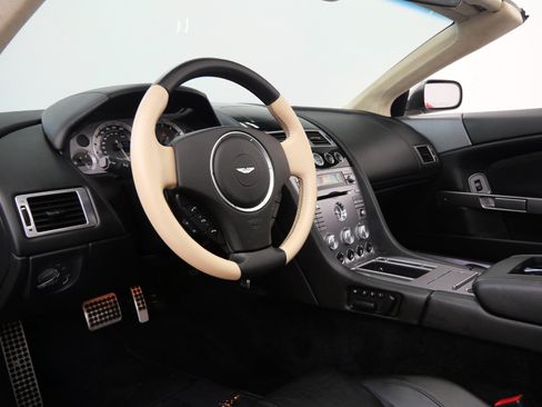 Used 2008 Aston Martin DB9 Volante RWD image 13