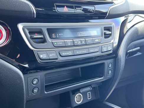 Used 2023 Honda Passport Elite image 16