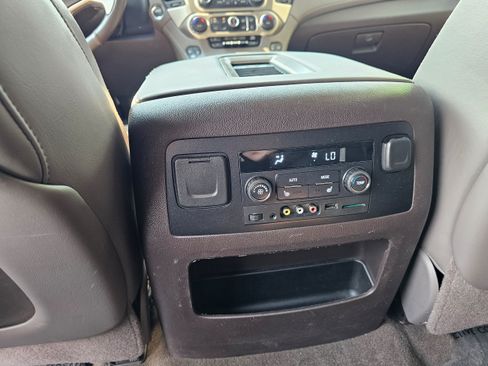Used 2016 GMC Yukon Denali w/ Open Road Package AWD/4WD image 18