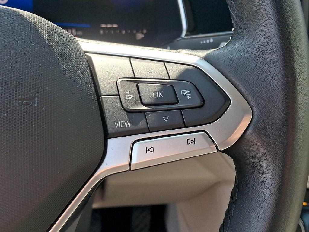 Certified 2023 Volkswagen Jetta SE FWD image 22