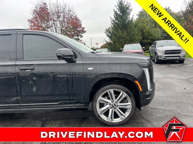 Used 2026 Cadillac Escalade Platinum Sport w/ LPO, Floor Liner Package AWD/4WD image 5