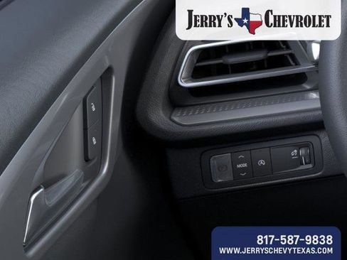 New 2025 Chevrolet Traverse LT w/ Midnight/Sport Edition FWD image 23