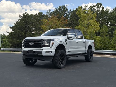Used 2024 Ford F150 Lariat w/ Bed Utility Package AWD/4WD image 11
