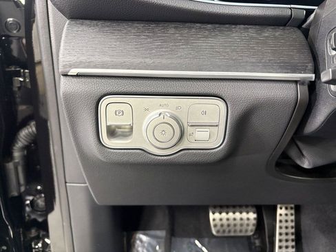 Used 2025 Mercedes-Benz GLE 450e 4MATIC image 10