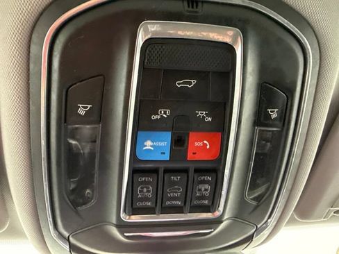 Used 2021 Jeep Grand Cherokee L Limited AWD/4WD image 40
