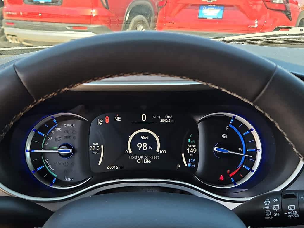 Used 2024 Chrysler Pacifica Limited FWD image 22