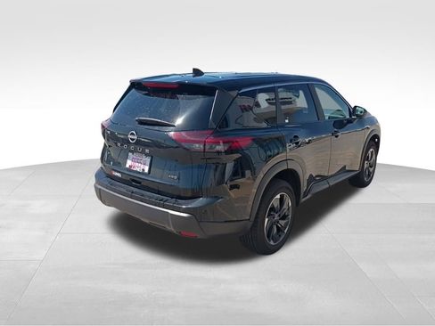 Used 2025 Nissan Rogue SV AWD/4WD image 7