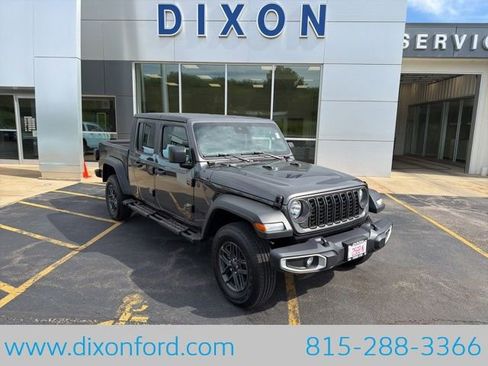 Used 2025 Jeep Gladiator Sport AWD/4WD image 1