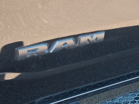 Used 2021 RAM 1500 Big Horn AWD/4WD image 31