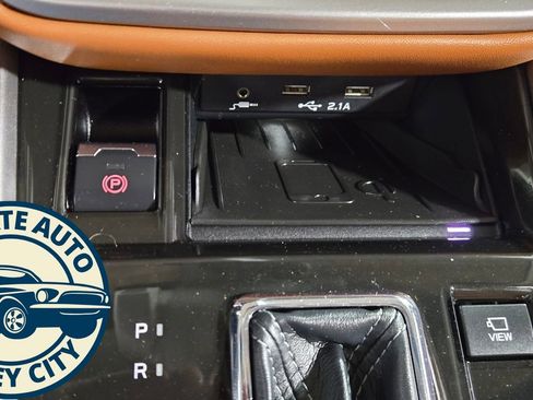 Used 2022 Subaru Legacy Touring XT w/ Tech Package 3 image 16