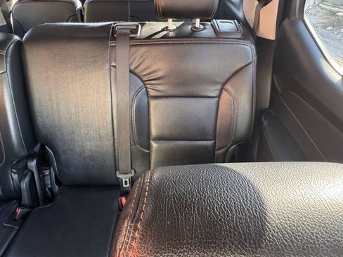 Used 2018 Chevrolet Traverse LS AWD/4WD image 24