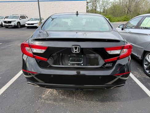 Used 2021 Honda Accord Touring image 5