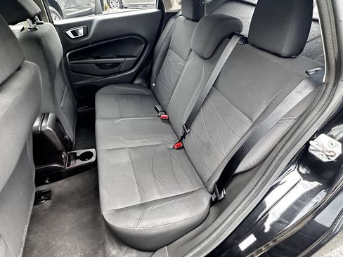 Used 2014 Ford Fiesta SE image 23