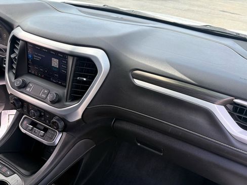 Used 2023 GMC Acadia SLT w/ Technology Package image 40