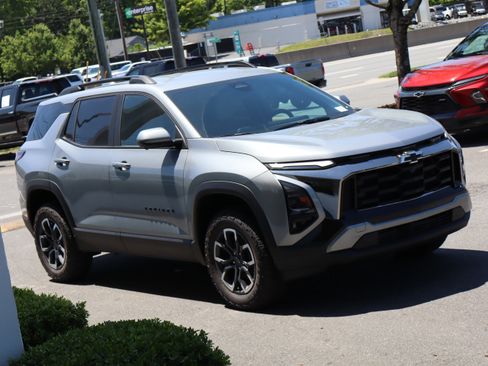 New 2026 Chevrolet Equinox ACTIV w/ Safety and Technology Package FWD image 2