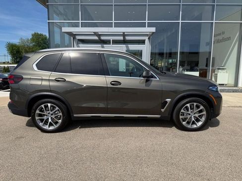Used 2026 BMW X5 xDrive40i AWD/4WD image 2