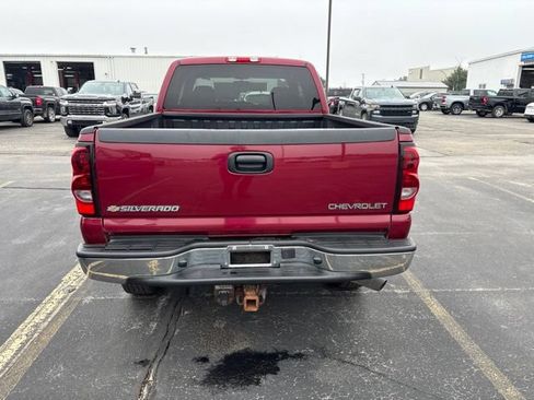 Used 2004 Chevrolet Silverado 2500 LS w/ Snow Plow Prep Package AWD/4WD image 4
