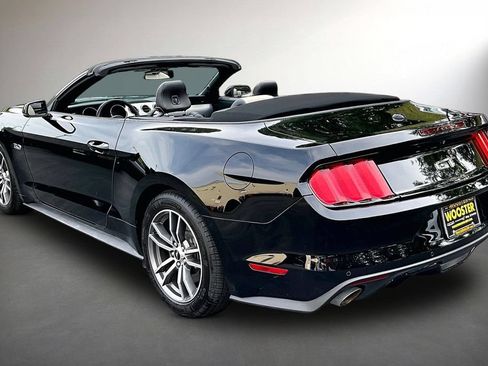 Used 2017 Ford Mustang GT Premium w/ Equipment Group 401A RWD image 4
