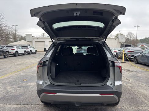 Used 2025 Chevrolet Equinox LT image 31