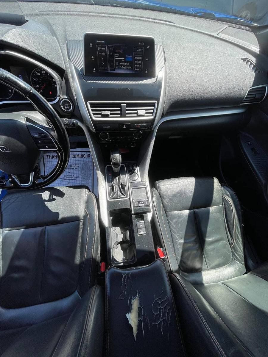 Used 2020 Mitsubishi Eclipse Cross SEL FWD image 6