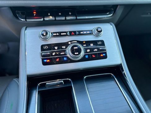 Used 2020 Lincoln Aviator Reserve w/ Equipment Group 202A AWD/4WD image 12