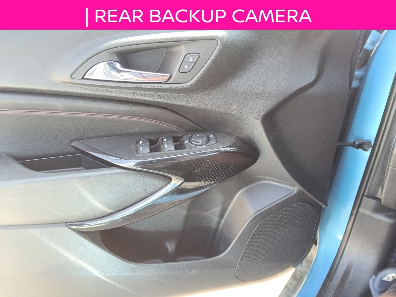 Used 2025 Chevrolet Trax RS FWD image 11